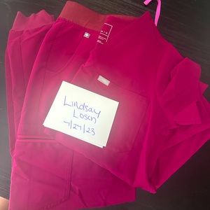 ‼️FIGS SCRUBS‼️